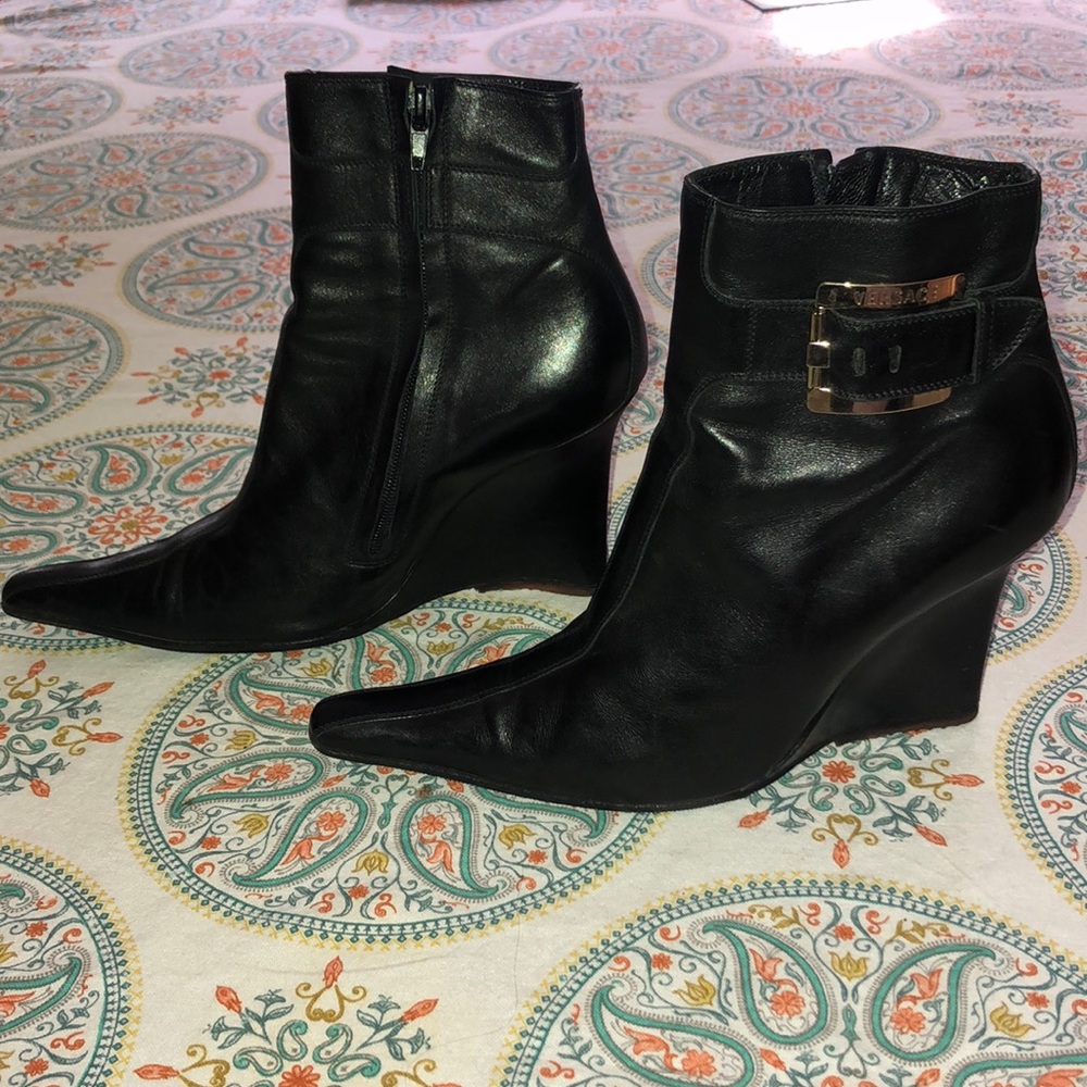 VINTAGE VERSACE BLACK POINTY WEDGE ANKLE BOOTIES-8